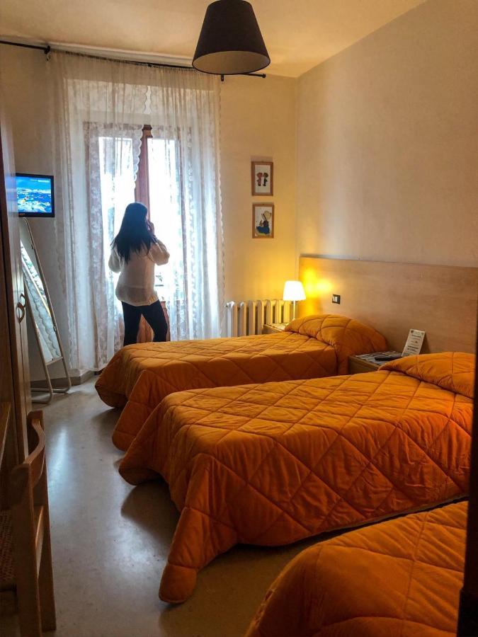 Albergo Ristorante La Torretta Castiglione dei Pepoli Exteriör bild