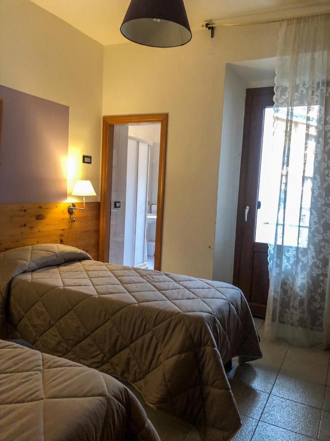 Albergo Ristorante La Torretta Castiglione dei Pepoli Exteriör bild